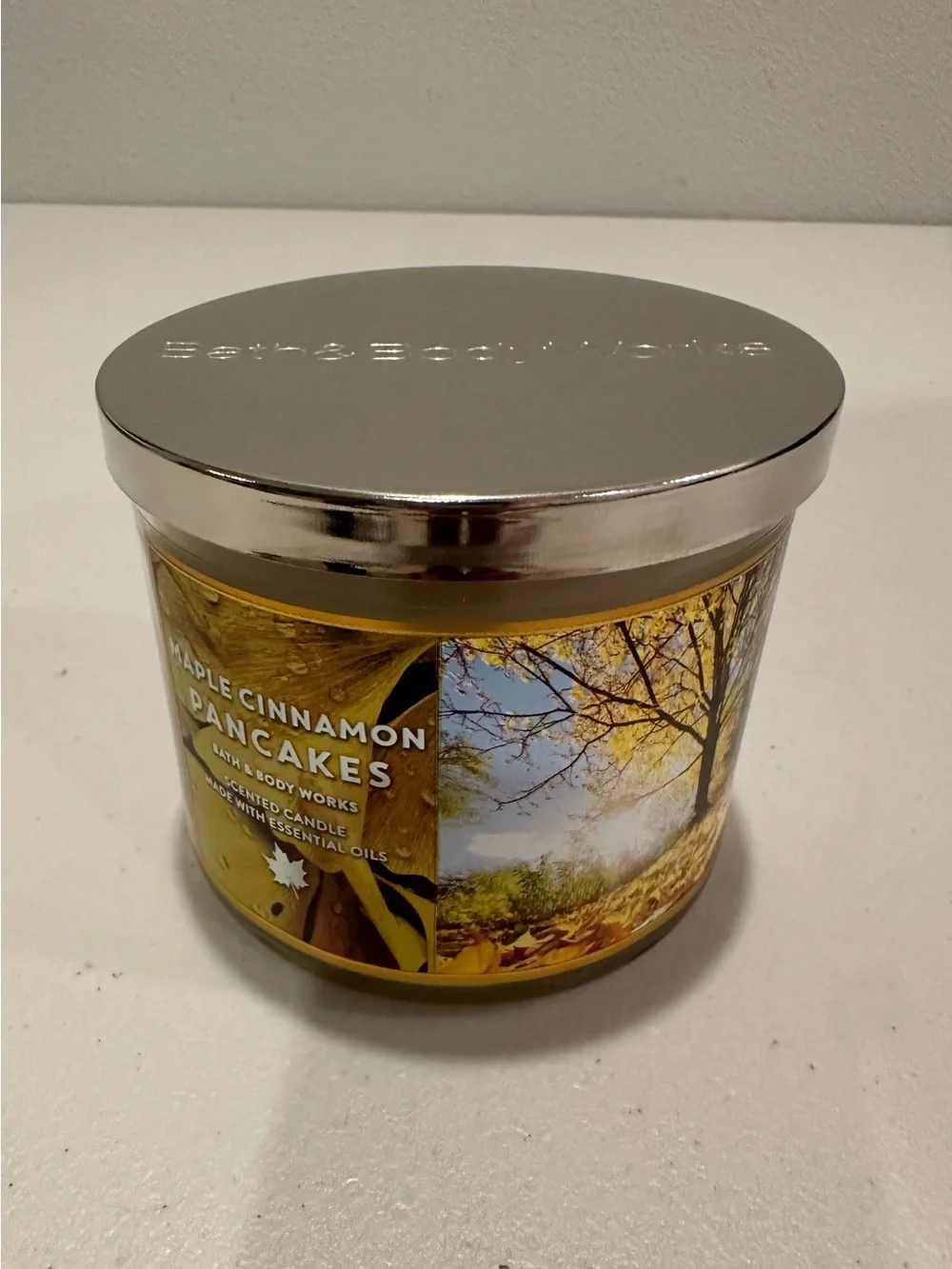Bath & Body Works: 14.5 Oz 3-Wick Candle: Maple Cinnamon Pancakes
